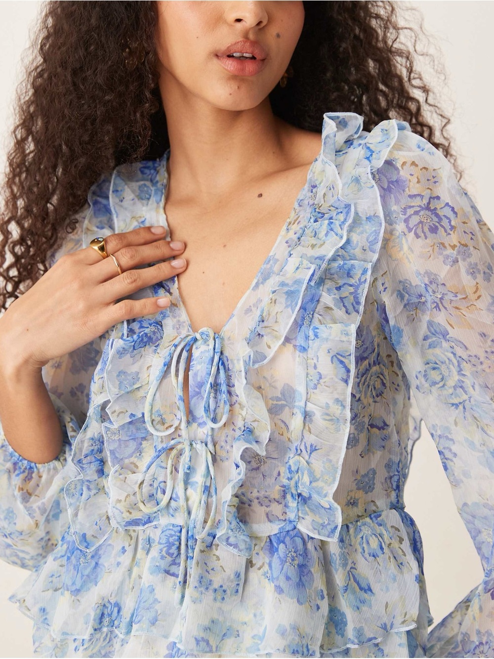 Mango Ronaldi Floral Semi-Sheer Ruffled Blouse Sky Blue Women’s M/6 NWT
